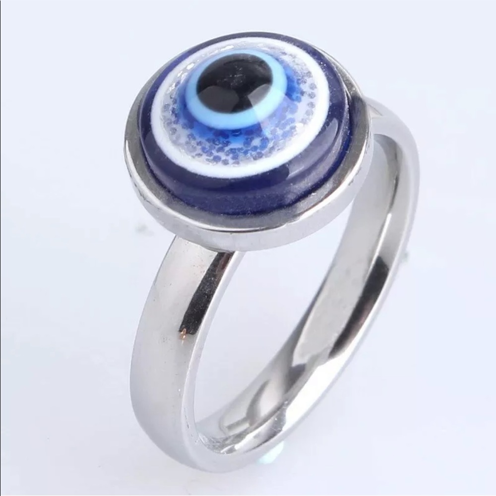 Size 5 Stainless Steel Eye Ring NEW